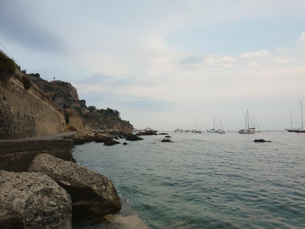 Th Luxury Rooms & Apartment Giardini Naxos Eksteriør bilde